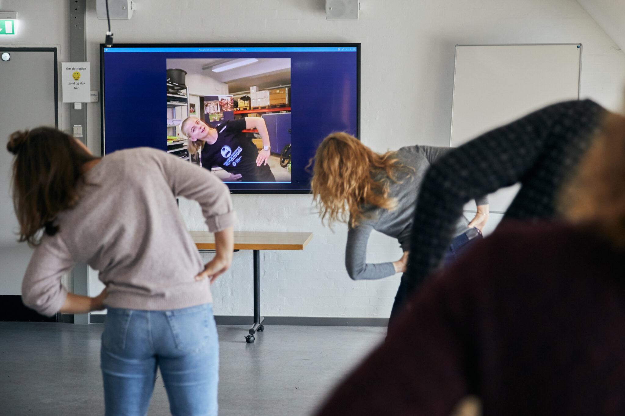 Kollegamotion i en corona-tid: Firmaidrætten inviterer alle danske arbejdspladser til at booke en digital inspirator - gratis